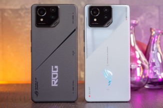 The ROG Phone 8 Pro on the left, ROG Phone 8 on the right