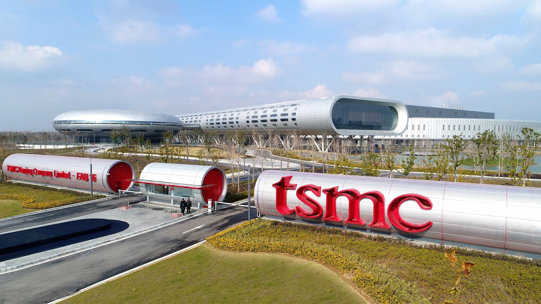 TSMC’s rise in some way indicated the rise of the foundry business model compared to Intel’s integrated device manufacturer (IDM) model.