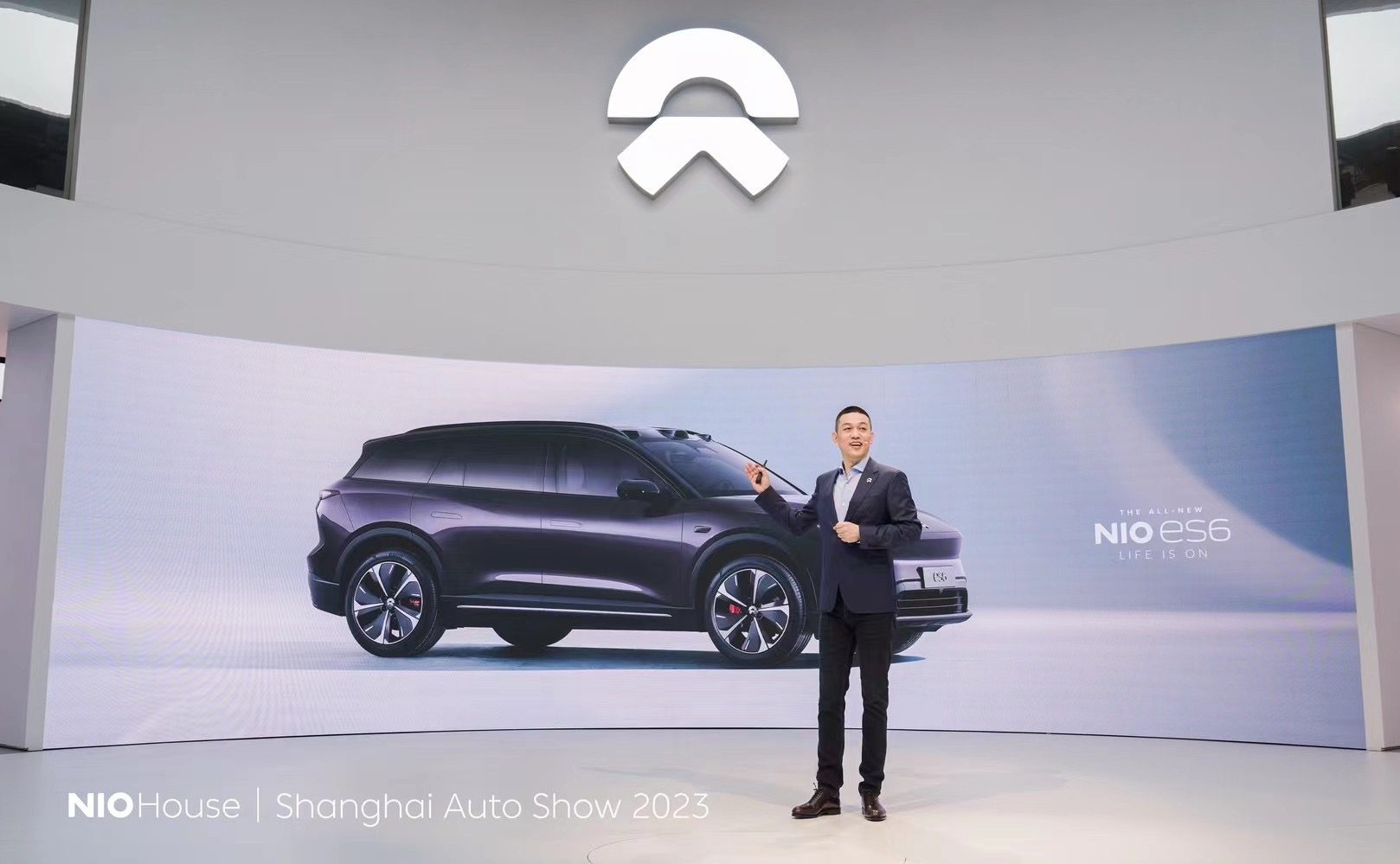 Mobility new energy vehicles electric vehicles EV auto shanghai 2023 EVs nio es6