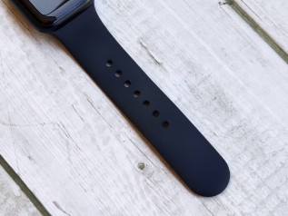 Apple Watch Series 8 41mm Aluminum came bundled with black-colored Sport Band