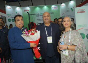 Revolutionizing Agriculture: Mahindra Unveils Cutting-Edge CBG-Powered Tractor Tech in New Delhi